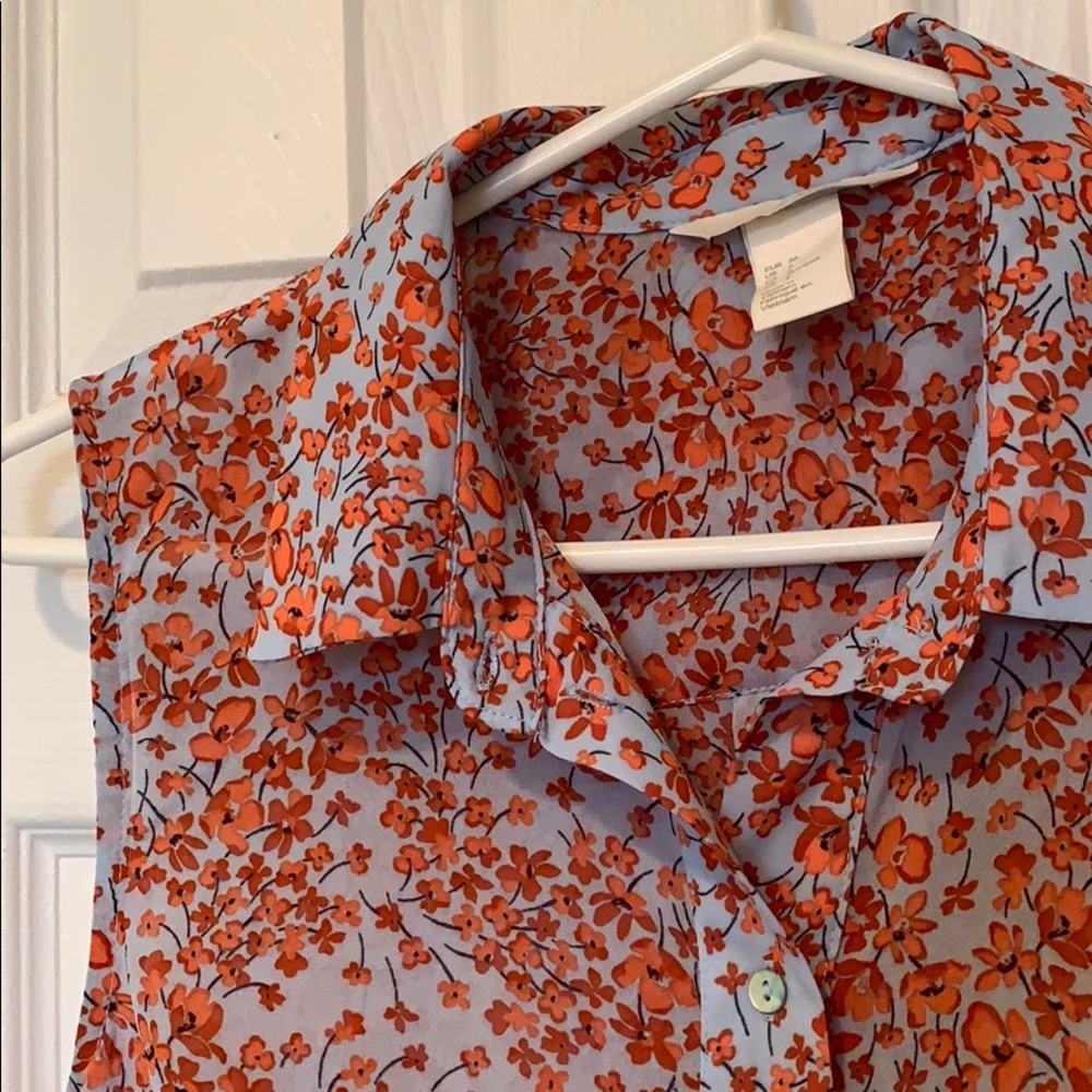 Button down sleeveless blouse